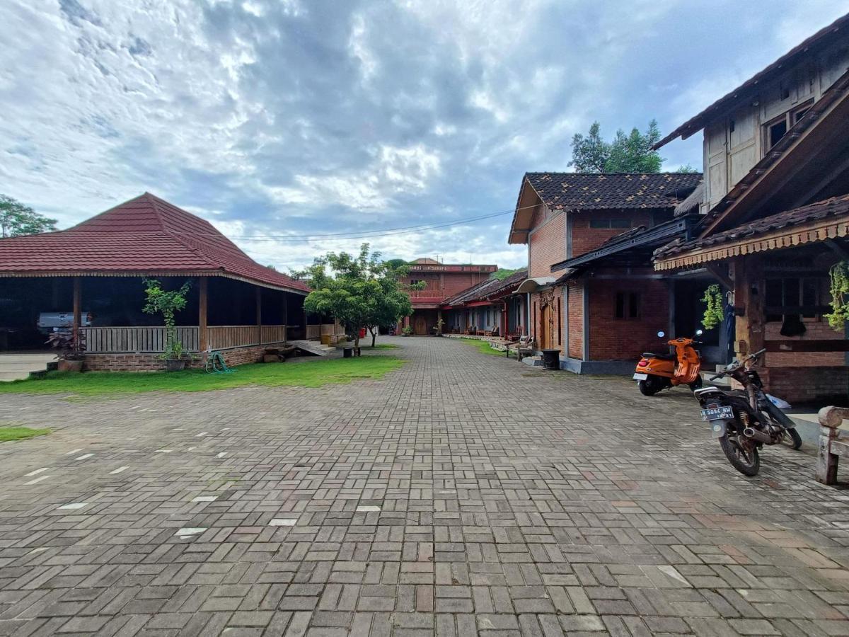 Jogo Segoro Homestay Mitra Reddoorz Near Pantai Sundak Gunungkidul Ngandong Esterno foto