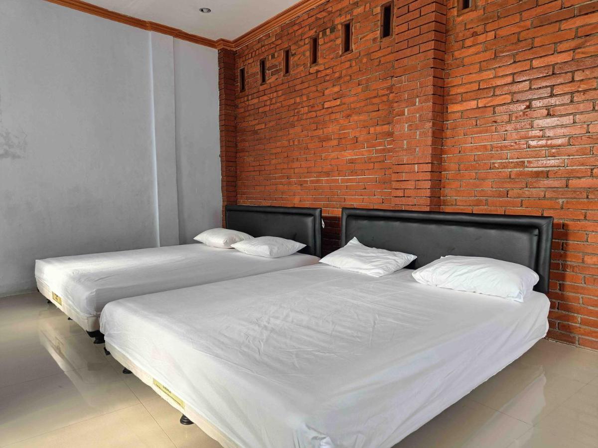 Jogo Segoro Homestay Mitra Reddoorz Near Pantai Sundak Gunungkidul Ngandong Esterno foto
